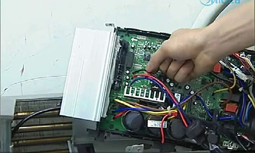 安庆美的空调电话是多少